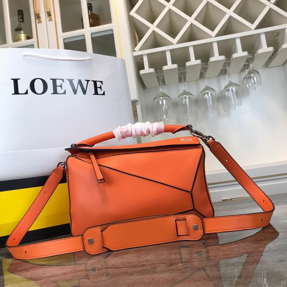 Loewe Handbag 180